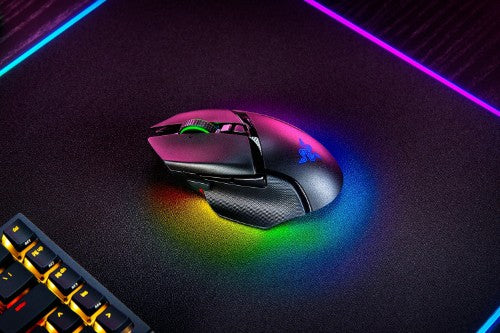 Razer BASILISK V3 PRO mouse Gaming Right-hand RF Wireless + Bluetooth + USB Type-C Optical 30000 DPI