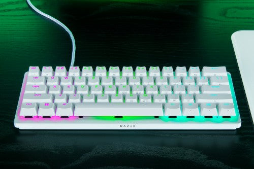 Razer RZ03-04981700-R3M1 keyboard Gaming USB QWERTY UK International White